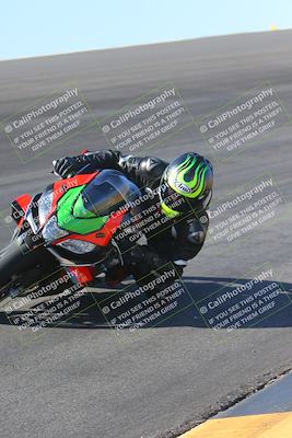 media/Nov-12-2023-SoCal Trackdays (Sun) [[5d1fba4e7d]]/Bowl (930am)/